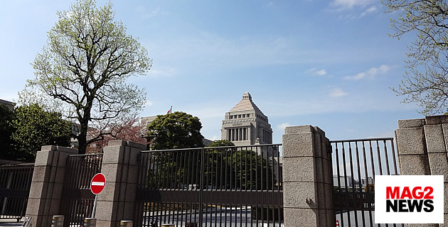 安倍内閣、支持率低下。総理のジレンマを解決するのはあの女性？ | ASREAD